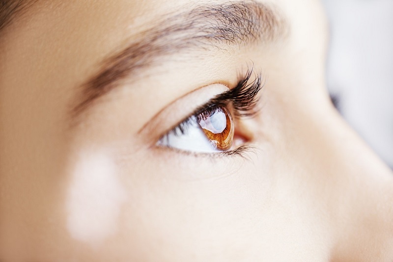 Latanoprosta Melhora a Pigmentação da Área dos Olhos com Vitiligo